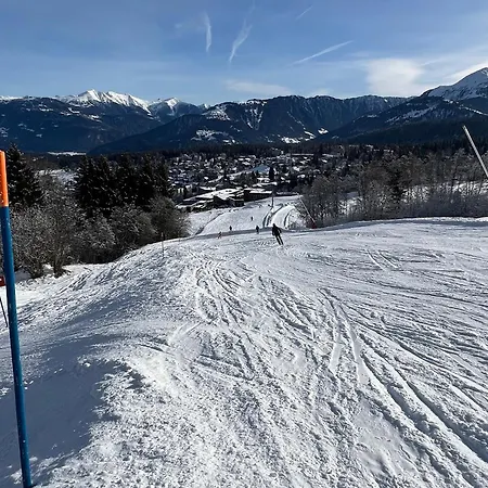 Edelweiss Ferienwohnung, Darvena Daire Flims