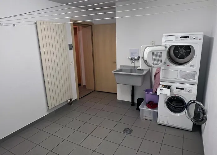 Edelweiss Ferienwohnung, Darvena *